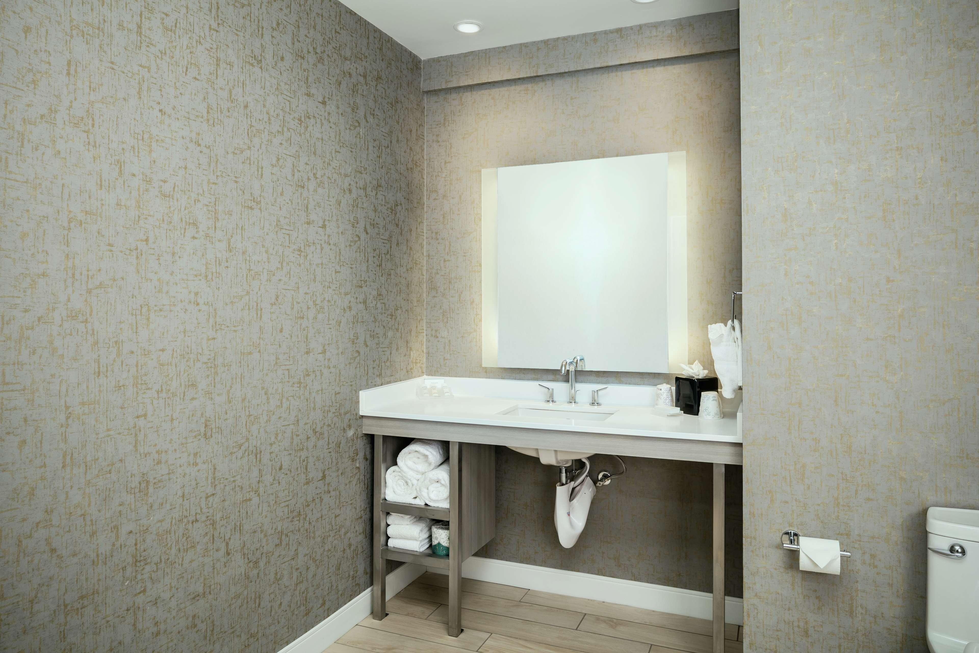 Hilton Garden Inn Seattle Bellevue Downtown, Wa Bagian luar foto