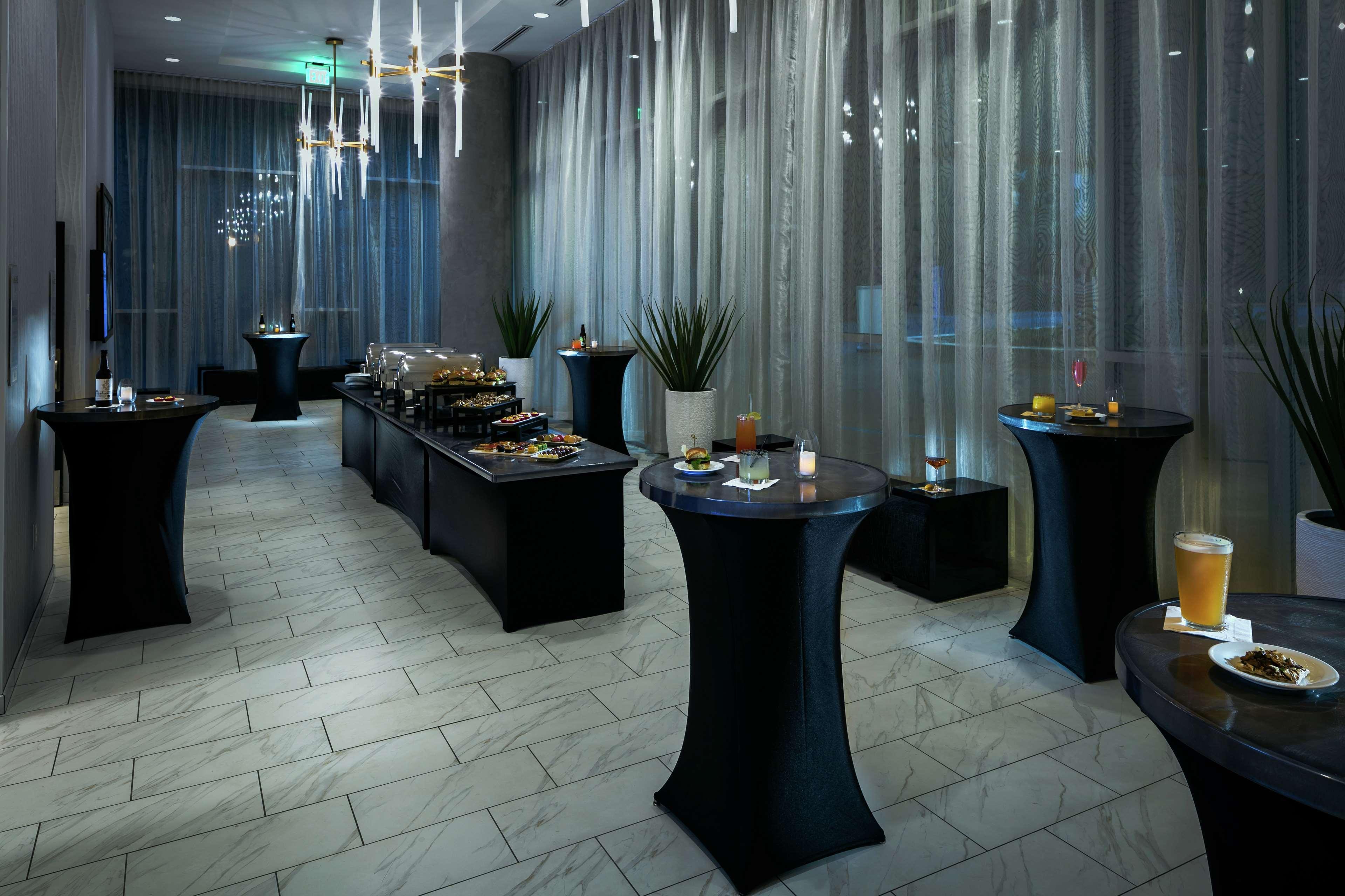 Hilton Garden Inn Seattle Bellevue Downtown, Wa Bagian luar foto
