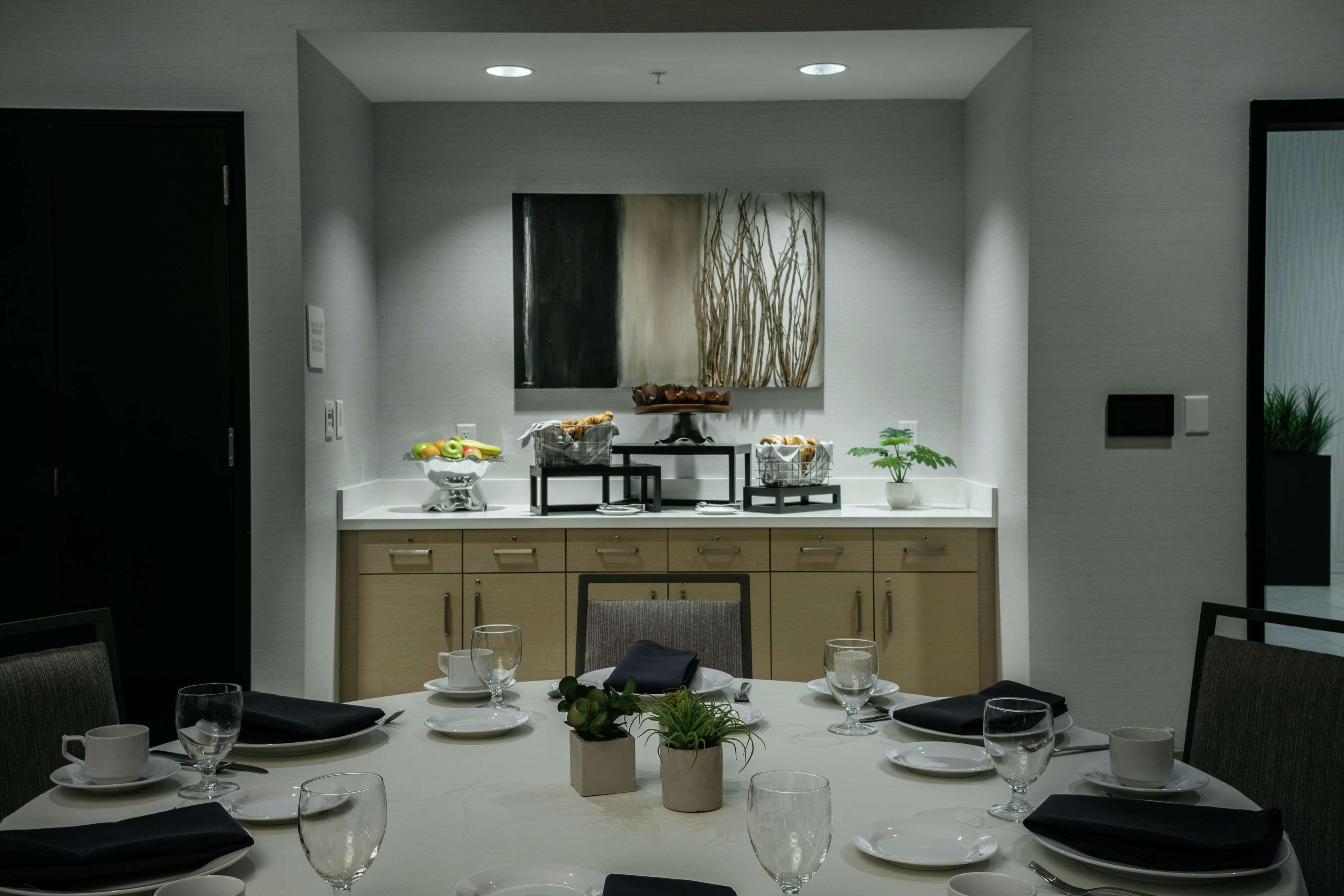 Hilton Garden Inn Seattle Bellevue Downtown, Wa Bagian luar foto