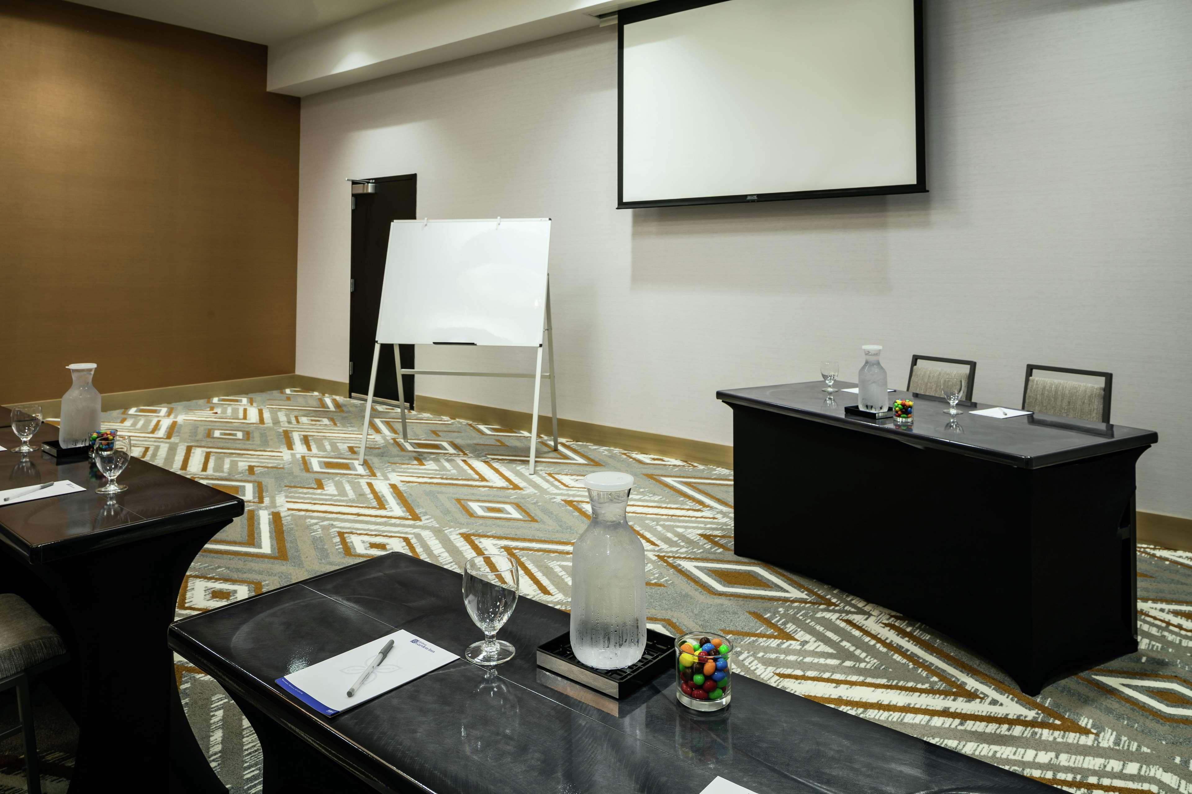 Hilton Garden Inn Seattle Bellevue Downtown, Wa Bagian luar foto