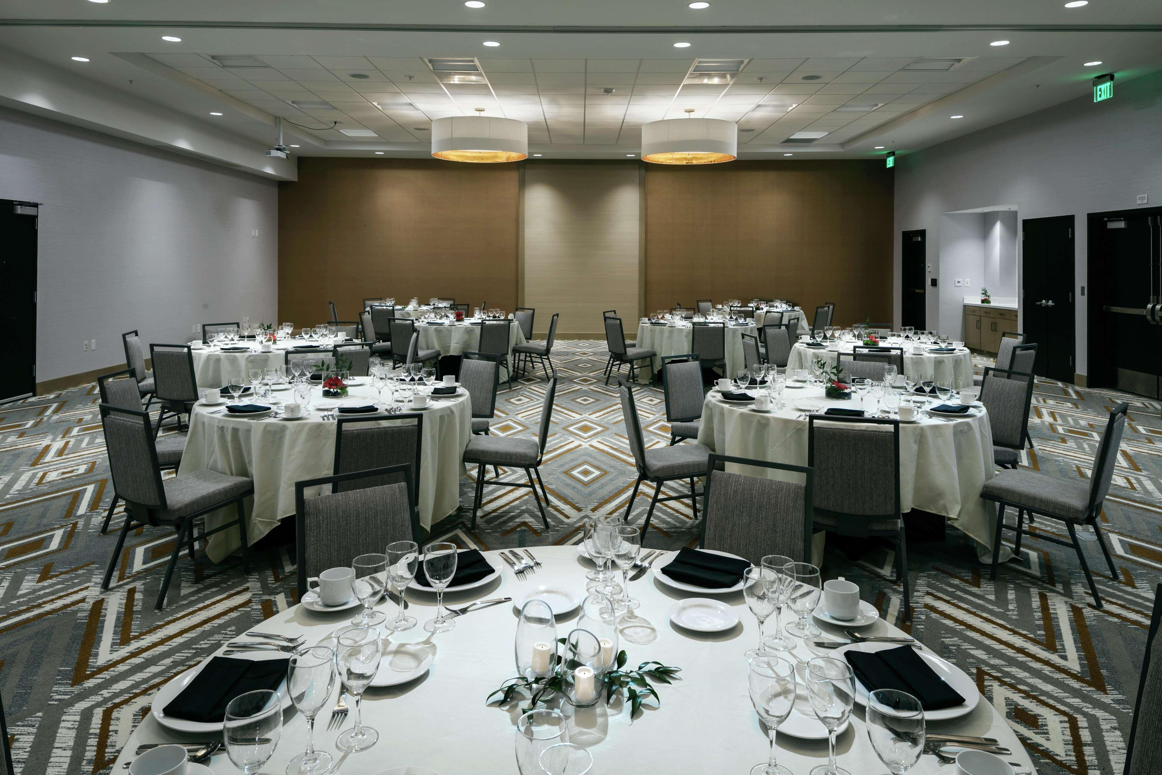 Hilton Garden Inn Seattle Bellevue Downtown, Wa Bagian luar foto