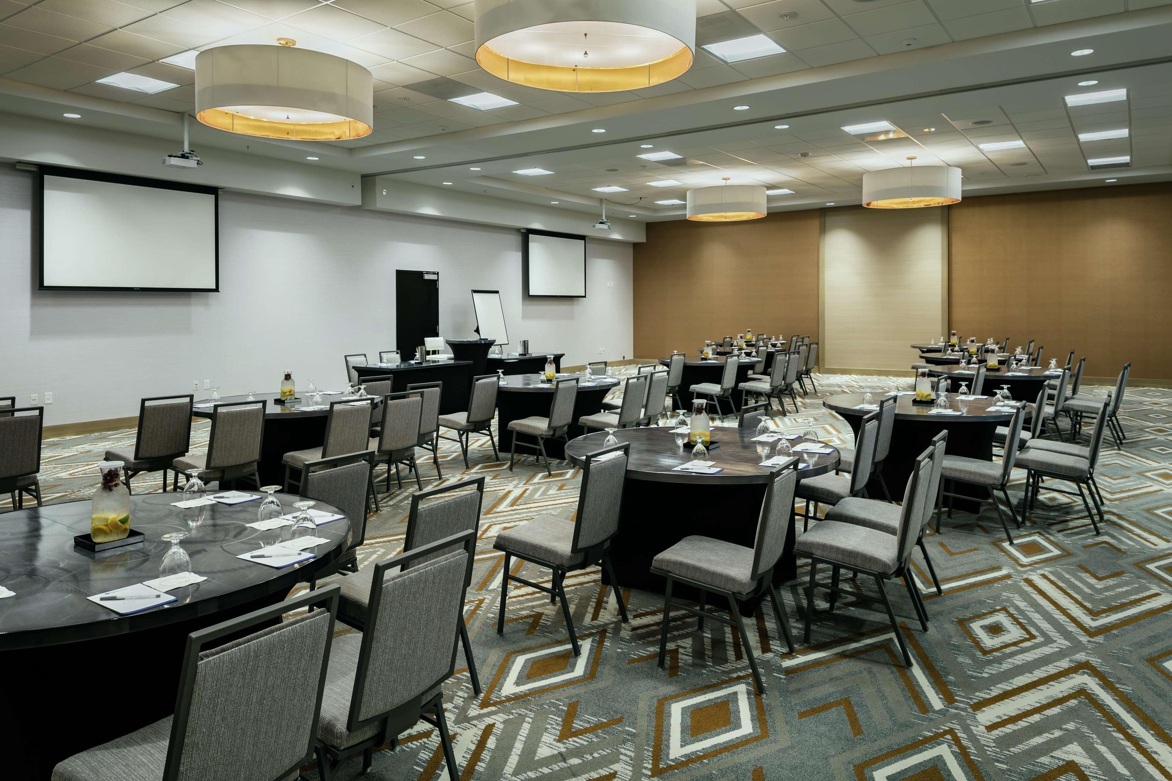 Hilton Garden Inn Seattle Bellevue Downtown, Wa Bagian luar foto