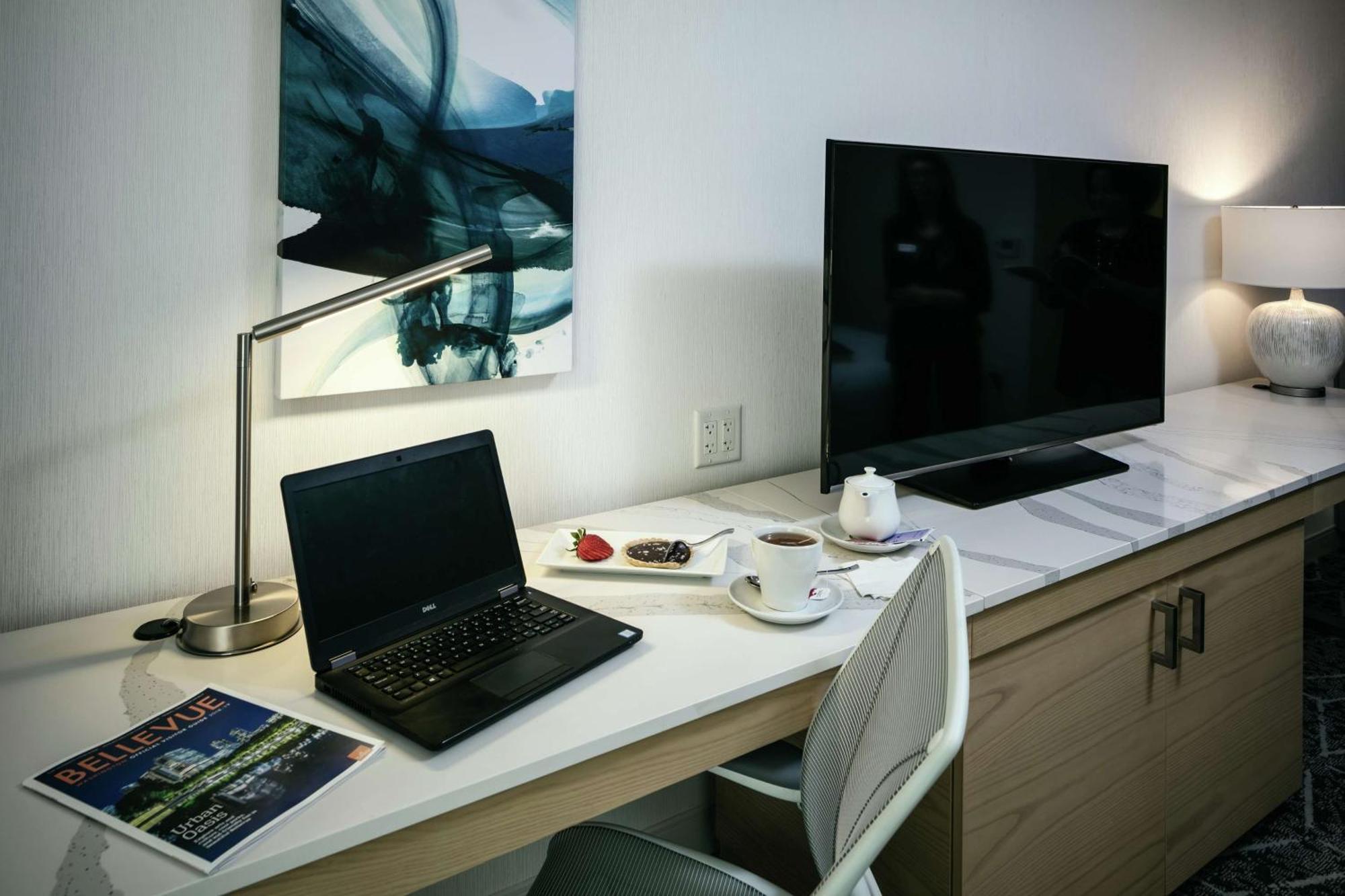 Hilton Garden Inn Seattle Bellevue Downtown, Wa Bagian luar foto